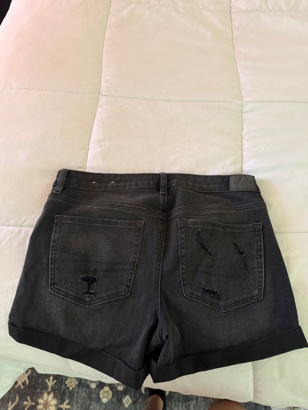 NWOT American Eagle Black Dream Short Denim